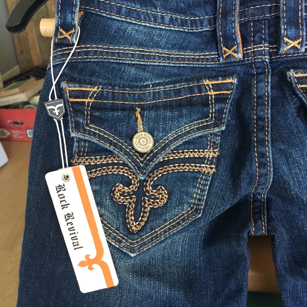 *NWT* Rock Revival Skinny Jeans